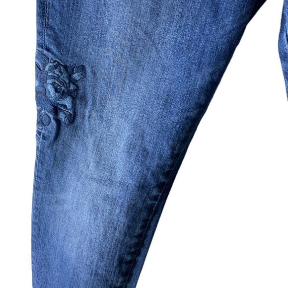 Driftwood Jackie Classic Fit Jeans Womens 31 Mid Rise Straight Embroidered Blue - Picture 9 of 12